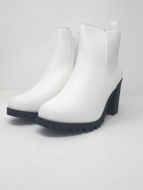 White Chunky Heel Ankle Boots Chelsea Style Platform Minimalist Trendy